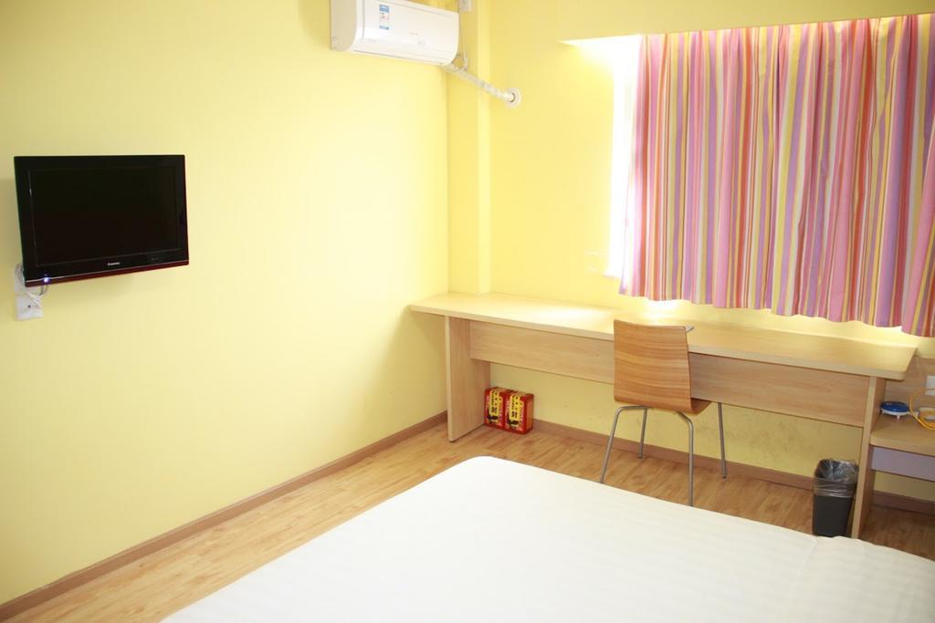 7Days Inn Qingdao Haiyunan Xinglong Road Esterno foto