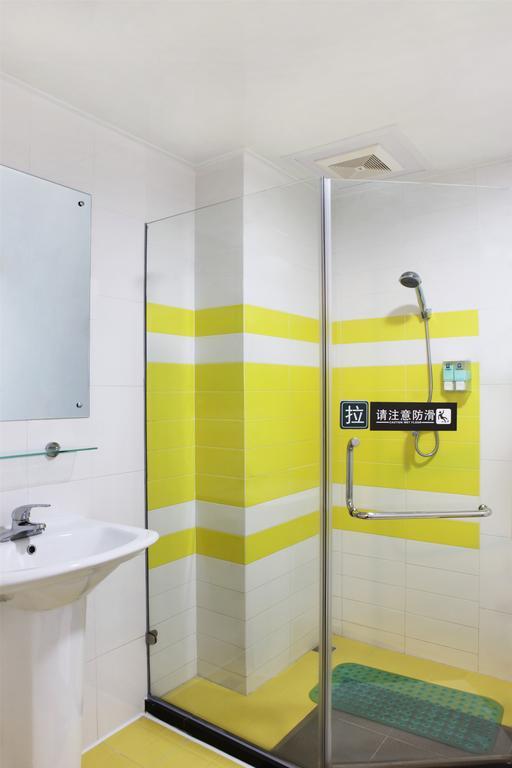 7Days Inn Qingdao Haiyunan Xinglong Road Camera foto