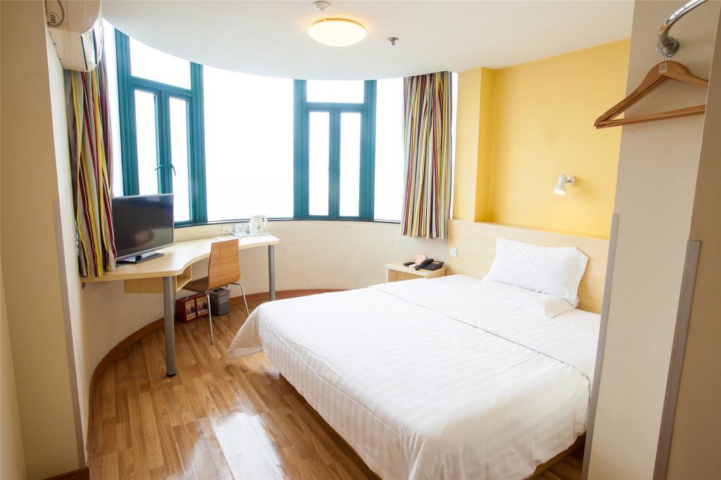 7Days Inn Qingdao Haiyunan Xinglong Road Camera foto